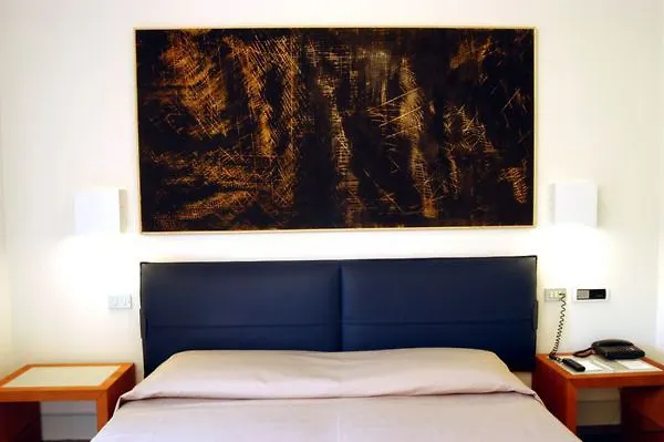 Arte Hotel 4*